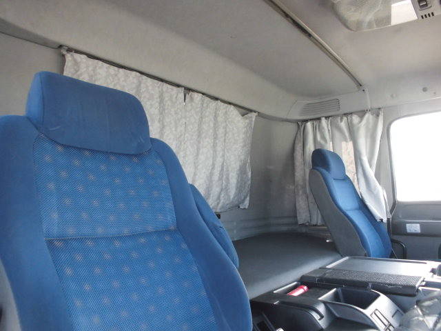 いすゞギガダンプ大型（10t）[写真18]