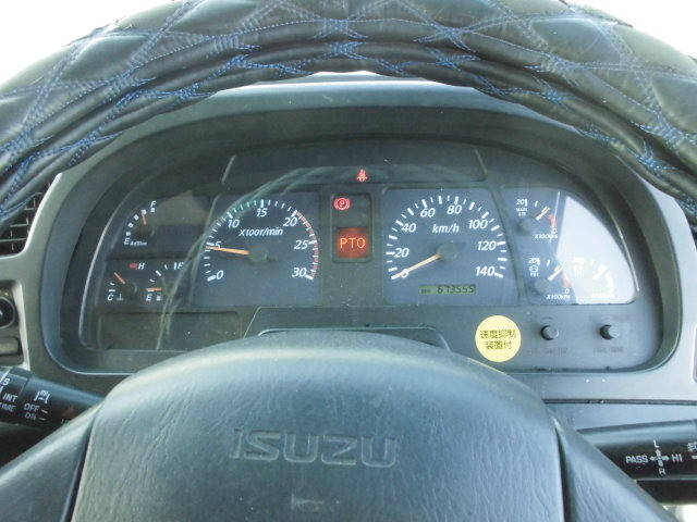 いすゞギガダンプ大型（10t）[写真22]