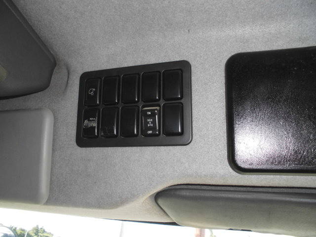 いすゞギガダンプ大型（10t）[写真27]