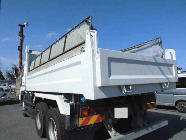 いすゞギガダンプ大型（10t）[写真04]
