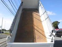 いすゞギガダンプ大型（10t）[写真09]