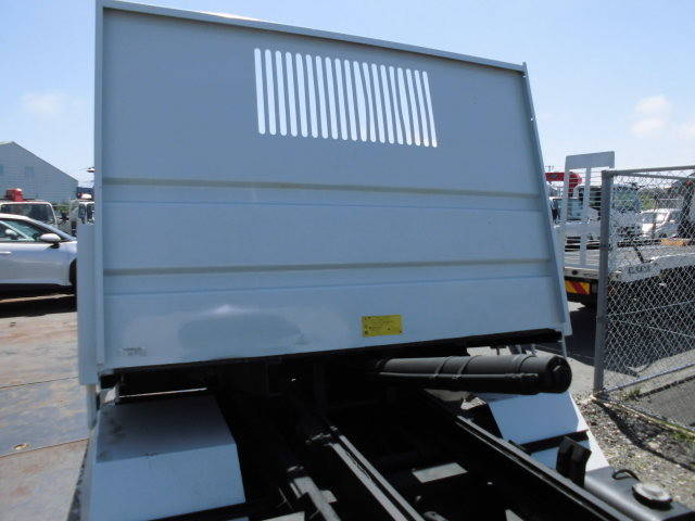 いすゞエルフローダーダンプ小型（2t・3t）[写真08]