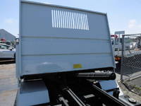 いすゞエルフローダーダンプ小型（2t・3t）[写真09]