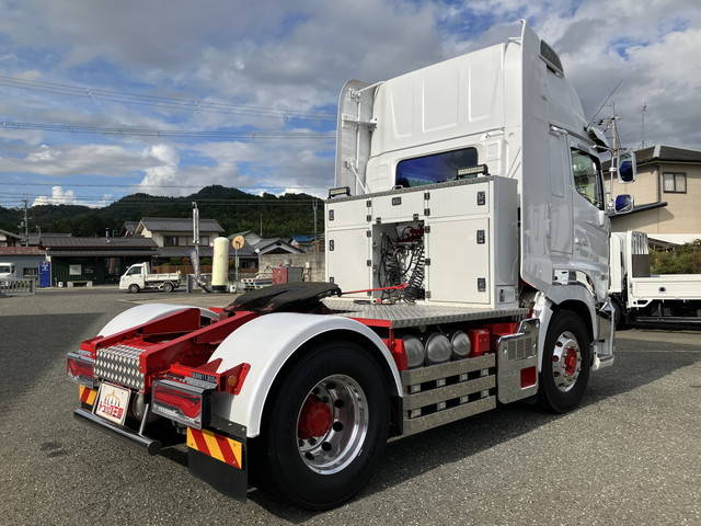 日野プロフィアトレーラーヘッド（トラクターヘッド）大型（10t）[写真02]