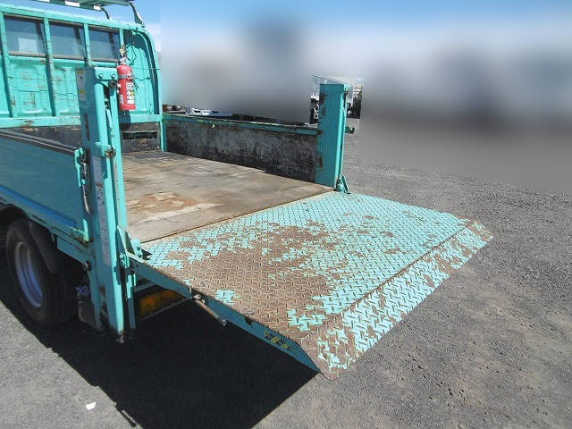 三菱ふそうキャンターダブルキャブ（Wキャブ）小型（2t・3t）[写真04]