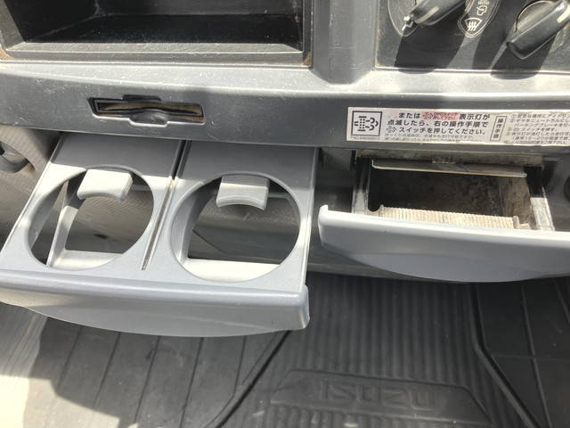 いすゞエルフダンプ小型（2t・3t）[写真17]