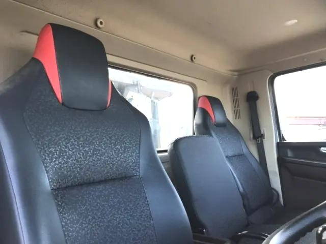 日野レンジャーコンテナ専用車中型（4t）[写真13]