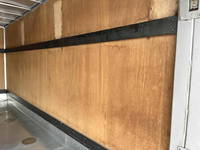 トヨタトヨエースアルミバン小型（2t・3t）[写真11]