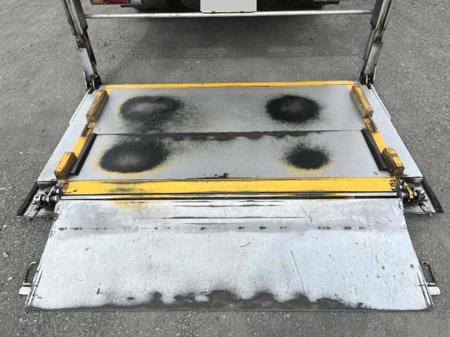 トヨタトヨエースアルミバン小型（2t・3t）[写真16]