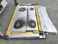 トヨタトヨエースアルミバン小型（2t・3t）[写真20]