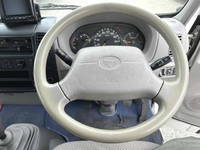 トヨタトヨエースアルミバン小型（2t・3t）[写真34]