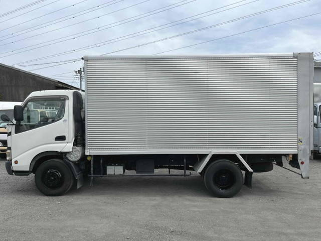 トヨタトヨエースアルミバン小型（2t・3t）[写真06]