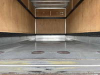 トヨタトヨエースアルミバン小型（2t・3t）[写真09]