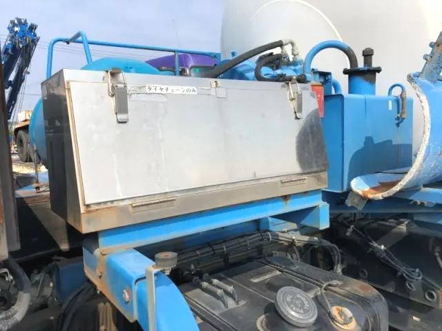 三菱ふそうスーパーグレートミキサー車（コンクリートミキサー）大型（10t）[写真15]