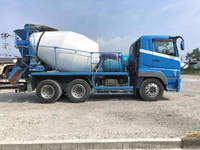 三菱ふそうスーパーグレートミキサー車（コンクリートミキサー）大型（10t）[写真06]