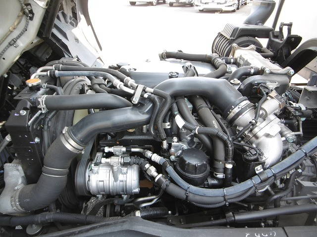 いすゞフォワード冷凍車（冷蔵車）中型（4t）[写真14]