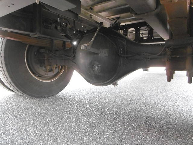 いすゞフォワード冷凍車（冷蔵車）中型（4t）[写真19]