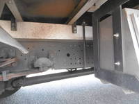 いすゞフォワード冷凍車（冷蔵車）中型（4t）[写真21]