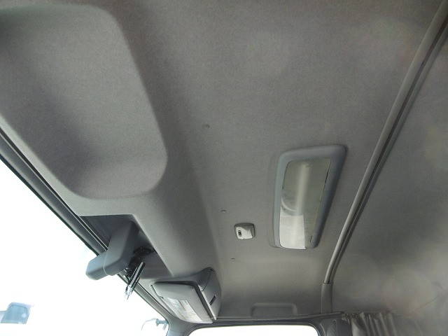 いすゞフォワード冷凍車（冷蔵車）中型（4t）[写真36]