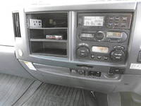 いすゞフォワード冷凍車（冷蔵車）中型（4t）[写真10]