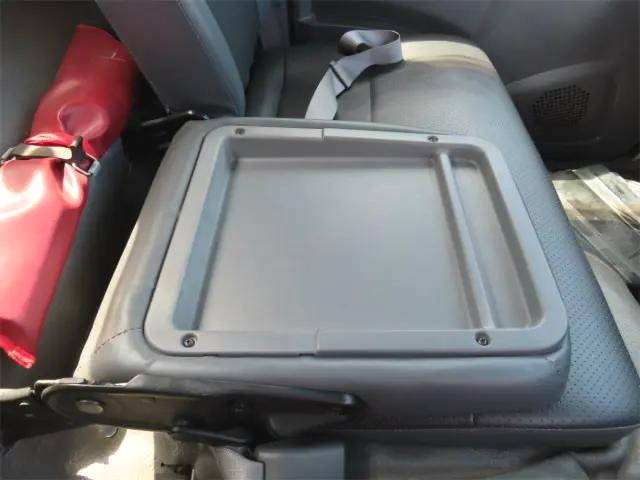 いすゞエルフ散水車小型（2t・3t）[写真10]