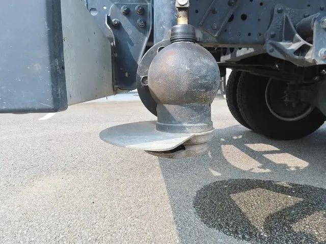 いすゞエルフ散水車小型（2t・3t）[写真27]