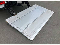 三菱ふそうキャンターアルミバン小型（2t・3t）[写真12]