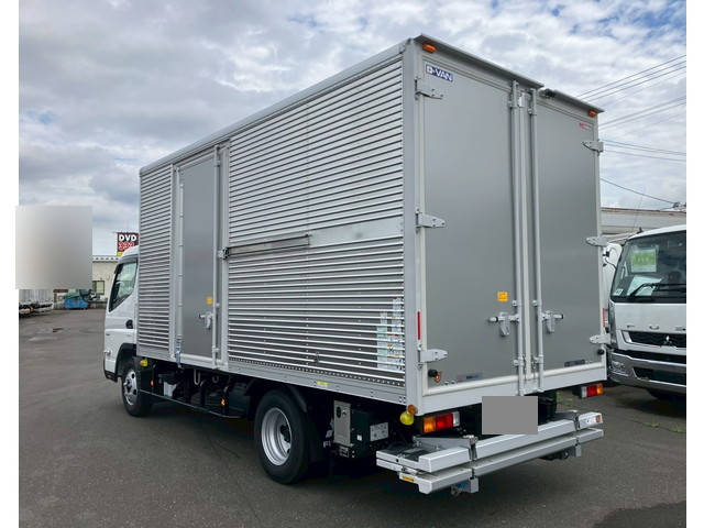 三菱ふそうキャンターアルミバン小型（2t・3t）[写真02]