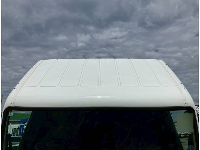 三菱ふそうキャンターアルミバン小型（2t・3t）[写真26]