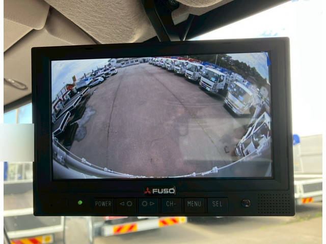 三菱ふそうキャンターアルミバン小型（2t・3t）[写真30]