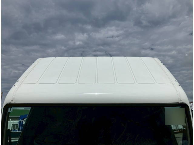 三菱ふそうキャンターアルミバン小型（2t・3t）[写真23]