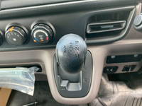 三菱ふそうキャンターアルミバン小型（2t・3t）[写真30]