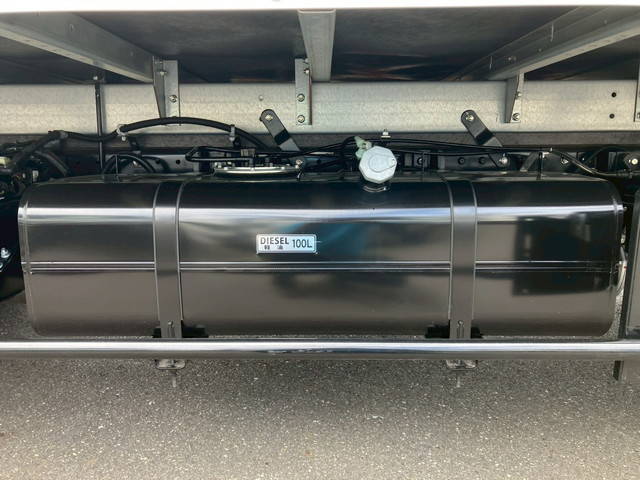 三菱ふそうキャンターアルミバン小型（2t・3t）[写真38]