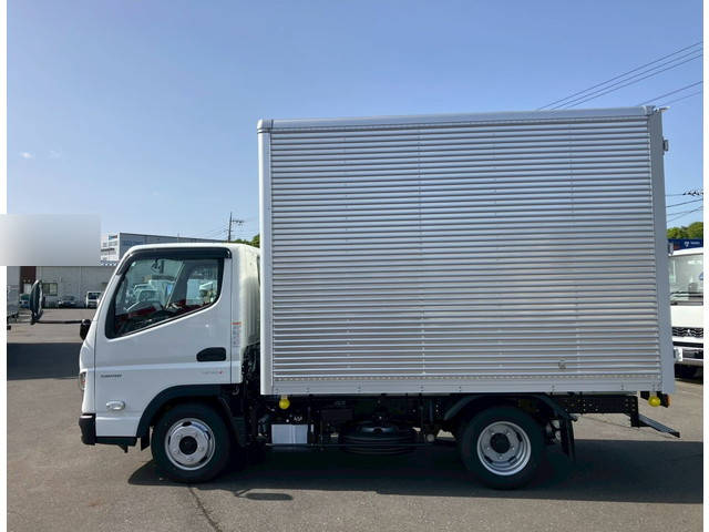 三菱ふそうキャンターアルミバン小型（2t・3t）[写真12]