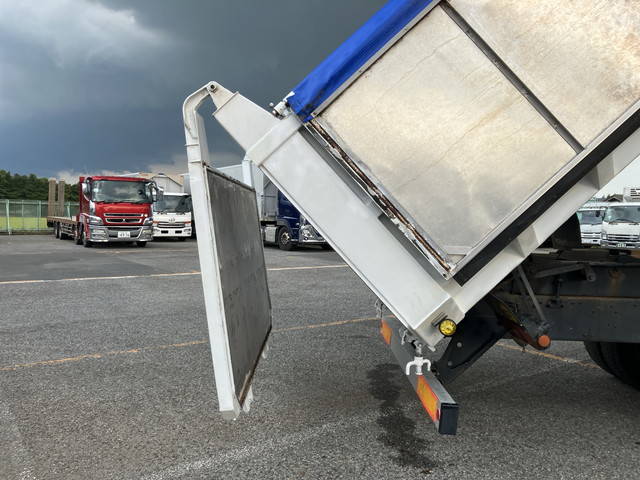 三菱ふそうスーパーグレート深ダンプ（土砂禁ダンプ）大型（10t）[写真13]