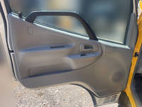 トヨタトヨエース道路作業車小型（2t・3t）[写真34]