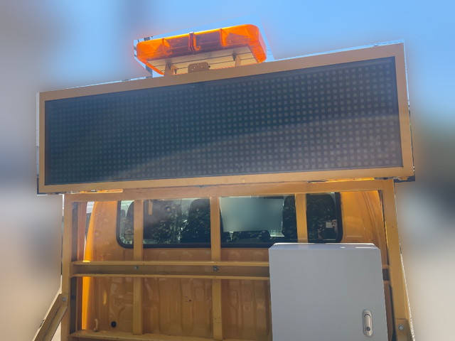 トヨタトヨエース道路作業車小型（2t・3t）[写真09]