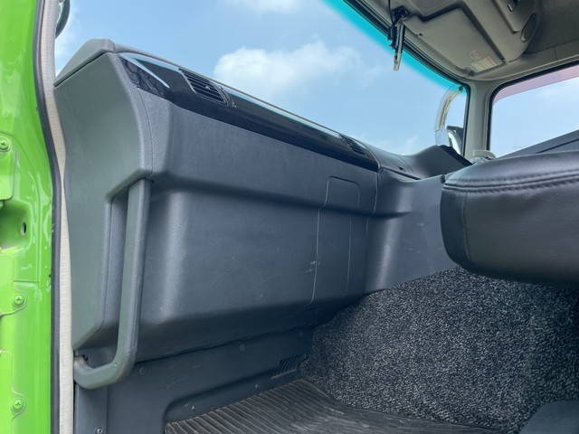 三菱ふそうスーパーグレートトレーラーヘッド（トラクターヘッド）大型（10t）[写真30]