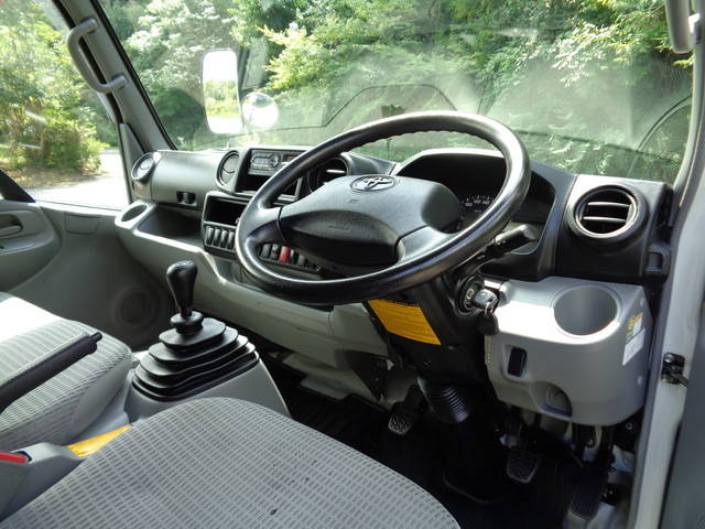 トヨタその他の車種平ボディ小型（2t・3t）[写真29]