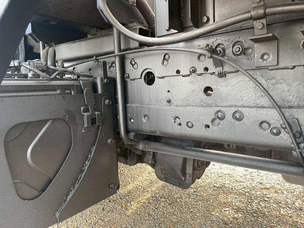 三菱ふそうスーパーグレートクレーン4段大型（10t）[写真11]