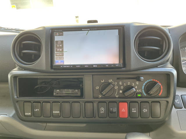 トヨタトヨエースパネルバン小型（2t・3t）[写真16]