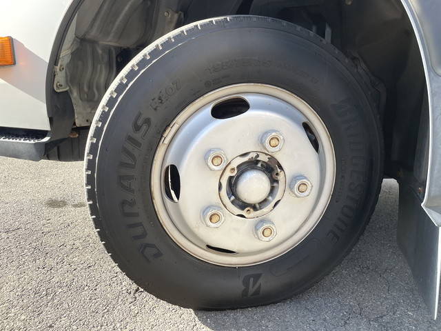 トヨタトヨエースパネルバン小型（2t・3t）[写真32]