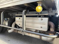 三菱ふそうキャンターアルミバン小型（2t・3t）[写真17]