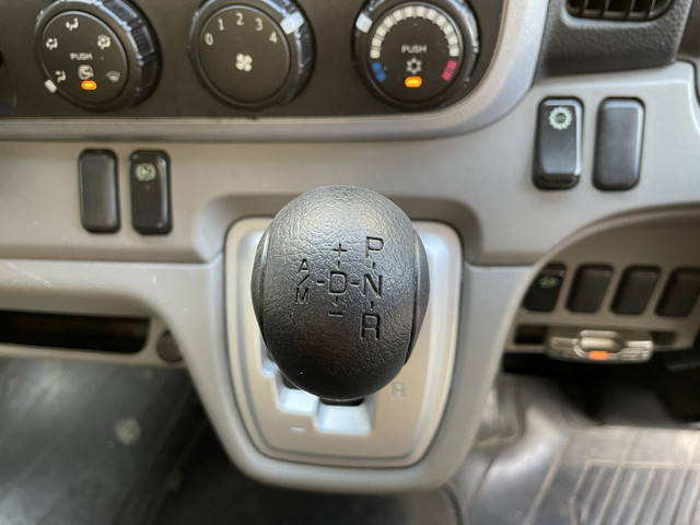 三菱ふそうキャンターアルミバン小型（2t・3t）[写真23]