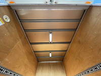 三菱ふそうキャンターアルミバン小型（2t・3t）[写真09]