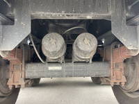 UDトラックスクオントレーラーヘッド（トラクターヘッド）大型（10t）[写真28]