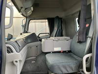 UDトラックスクオントレーラーヘッド（トラクターヘッド）大型（10t）[写真27]