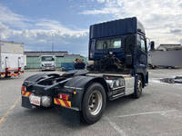 UDトラックスクオントレーラーヘッド（トラクターヘッド）大型（10t）[写真02]