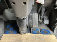 UDトラックスクオントレーラーヘッド（トラクターヘッド）大型（10t）[写真37]