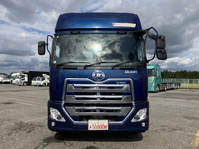 UDトラックスクオントレーラーヘッド（トラクターヘッド）大型（10t）[写真07]